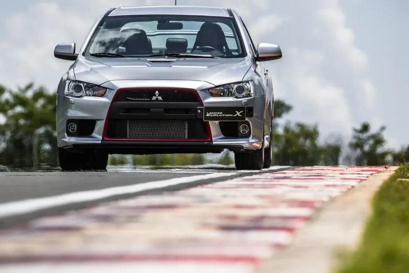 Mitsubishi Lancer EVO 10