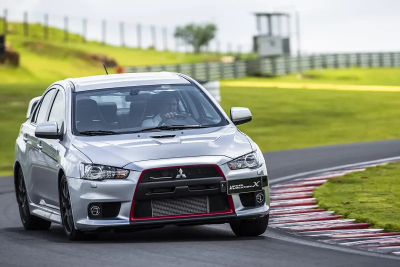 Mitsubishi Lancer Evolution x 10