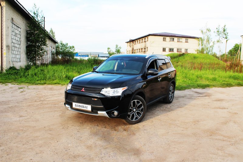 Mitsubishi Outlander 2021 пороги
