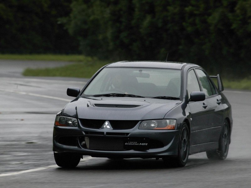 Mitsubishi Endeavor Crossover