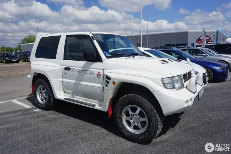 Mitsubishi Pajero Evolution 1997