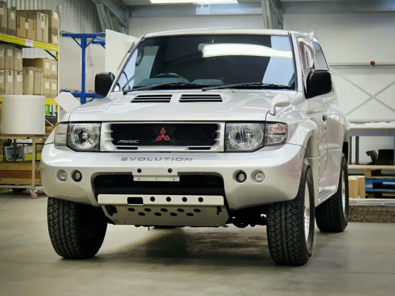 Mitsubishi Pajero Evolution 1997