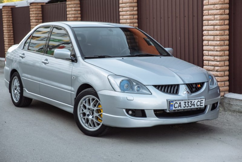 Mitsubishi Lancer 2004