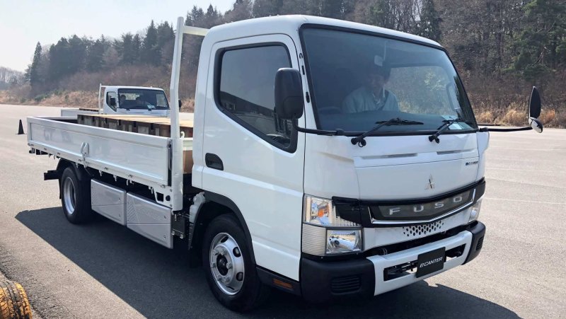 Mitsubishi Fuso Canter фургон