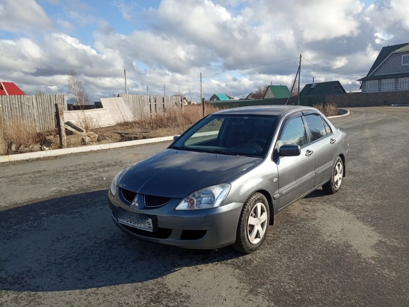 Lancer 9 2004