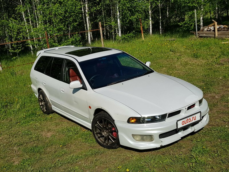 Mitsubishi Legnum 1996