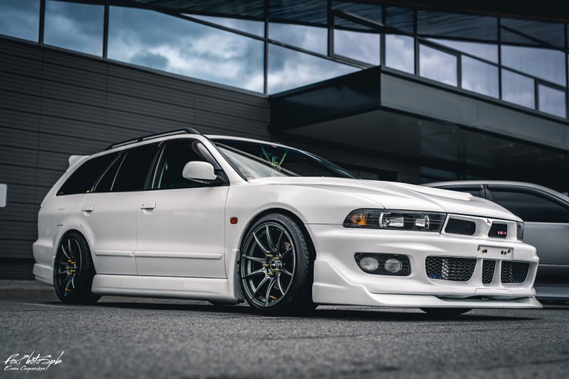 Mitsubishi Legnum, 1998