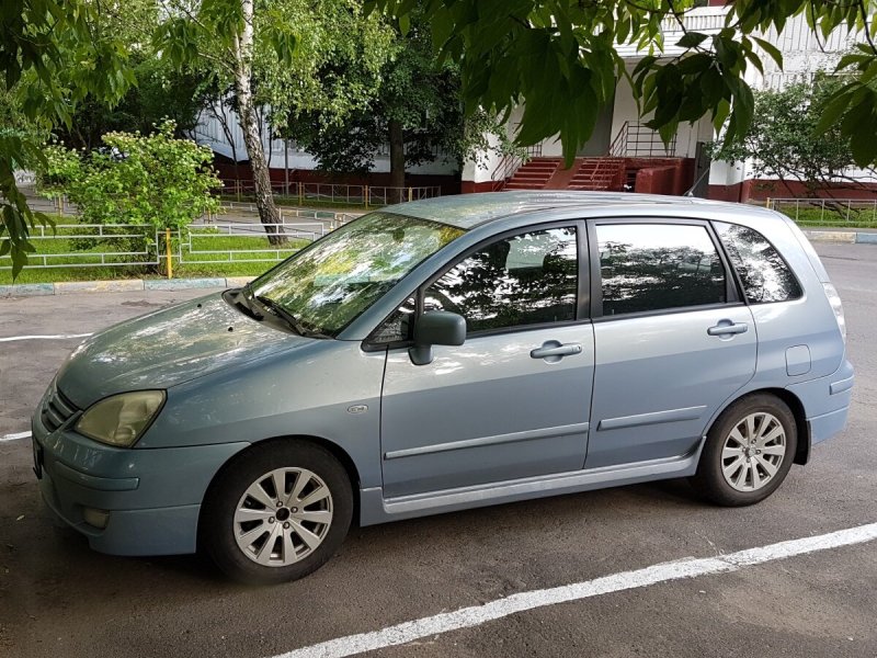 Suzuki Liana универсал
