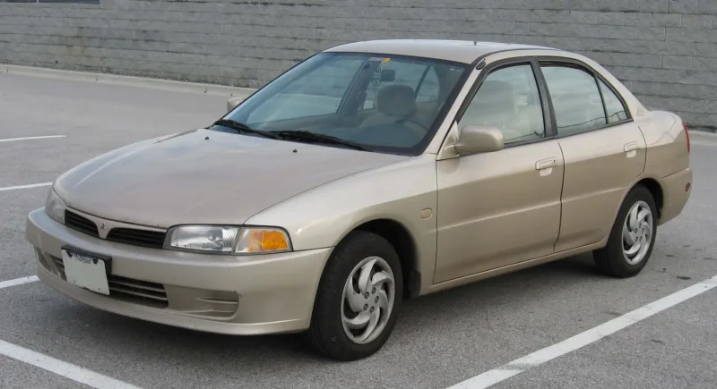 Mitsubishi Mirage 1995 седан