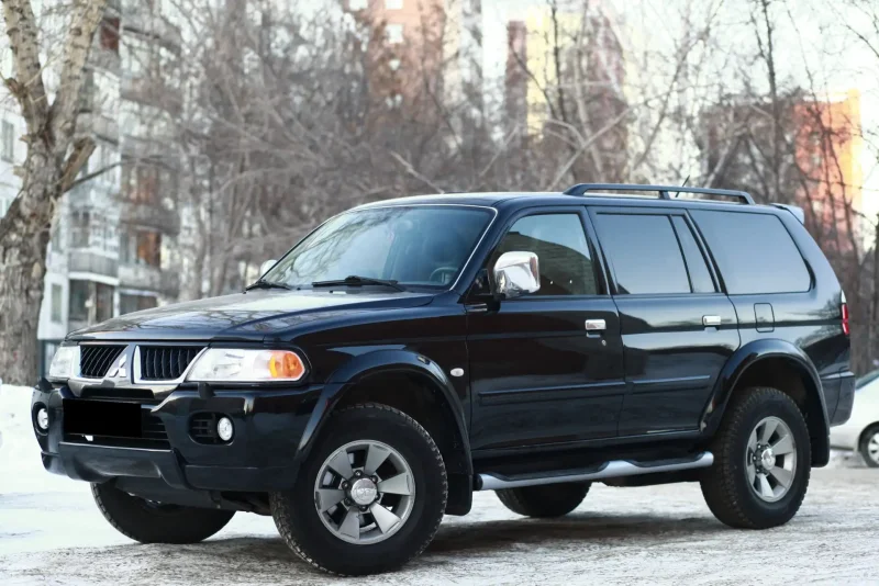 Mitsubishi Pajero Sport 1