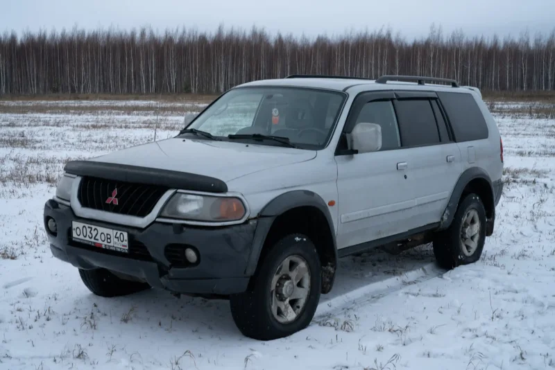 Mitsubishi Pajero Sport старый