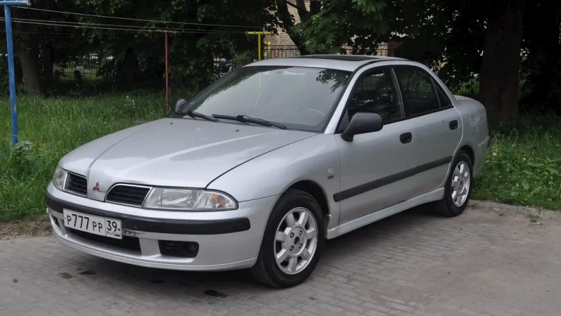 Митсубиси Каризма 2002 1.8