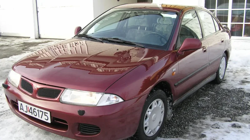 Mitsubishi Carisma 1998 GDI Япония