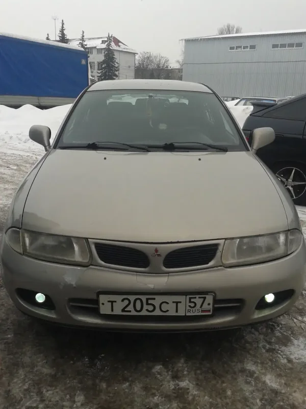 Митсубиси Каризма 1998