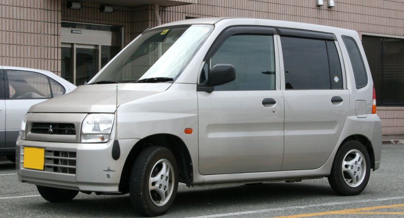 Mitsubishi Toppo 1999