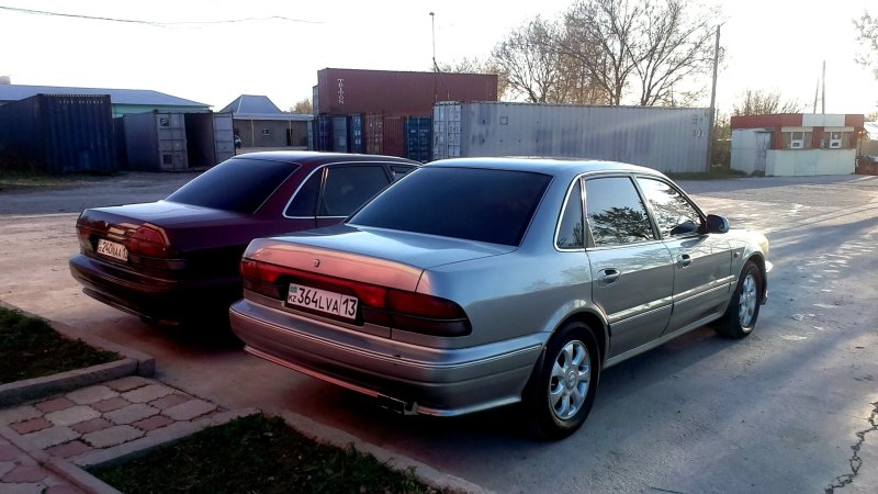 Mitsubishi Sigma 89