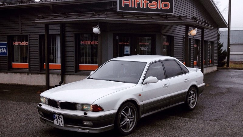 Mitsubishi Sigma 1990