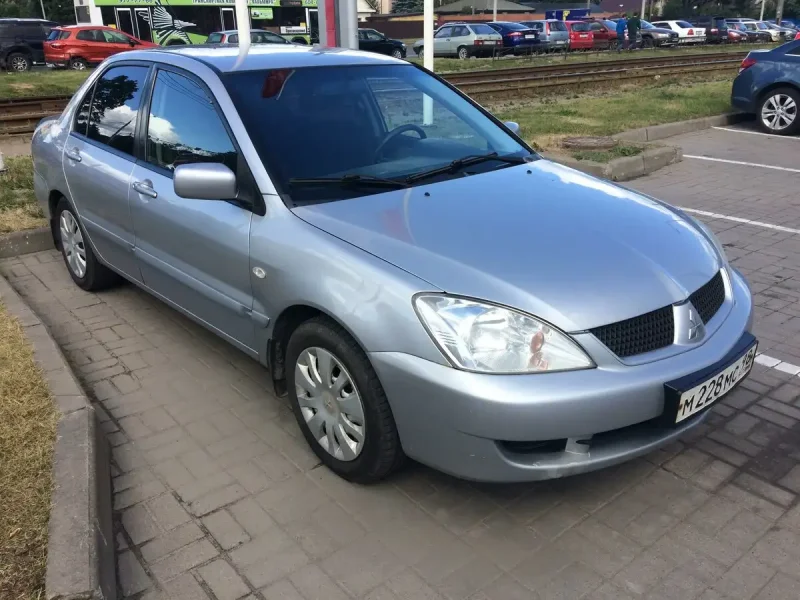 Митсубиси Лансер 1.3