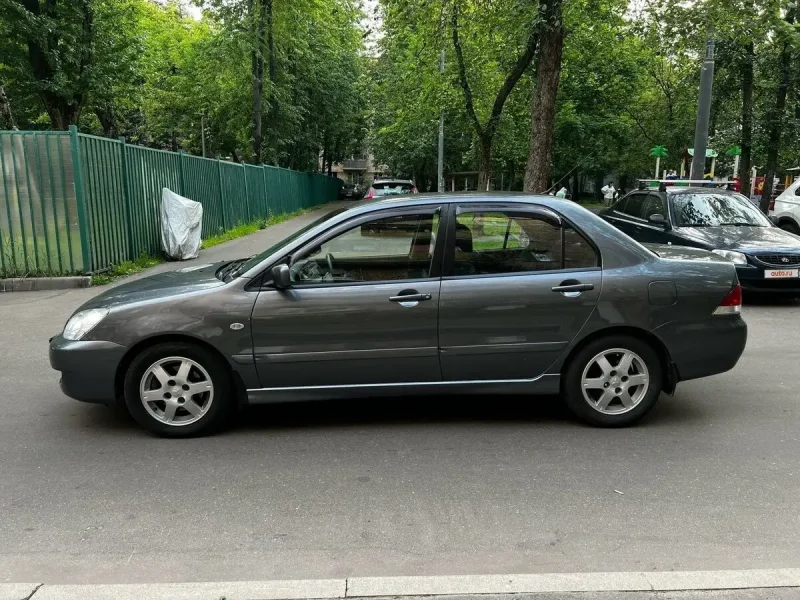 Mitsubishi Lancer 1.6 2006