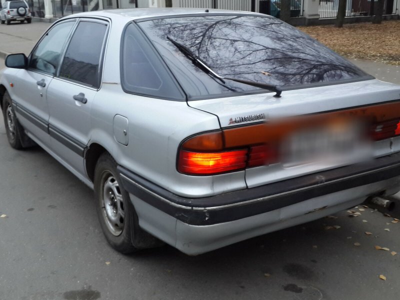 Митсубиси Галант 1991 года