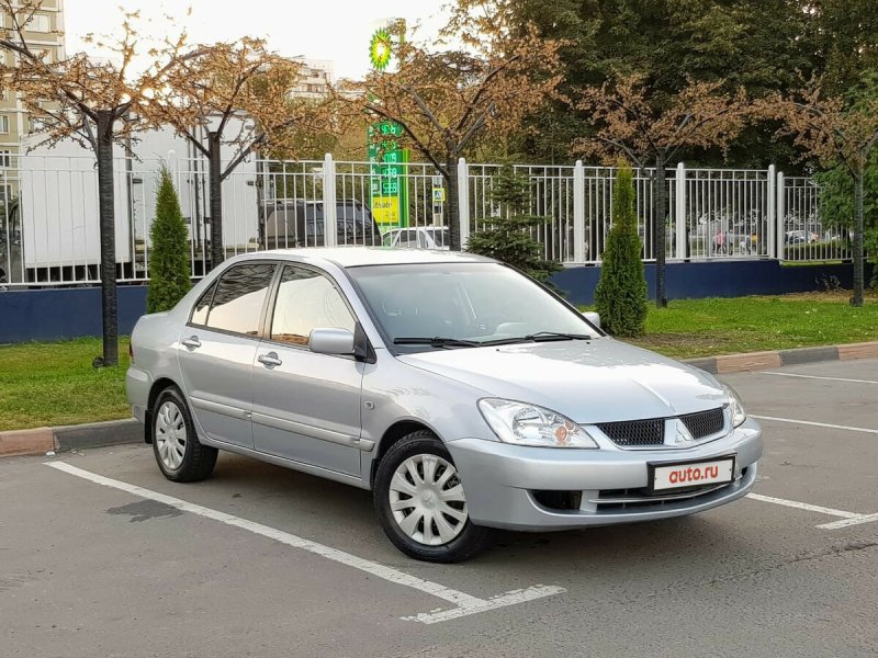 Mitsubishi Lancer 2005 года