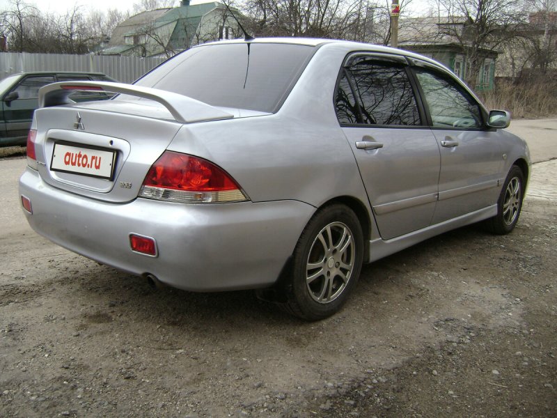 Митсубиси Лансер 2005