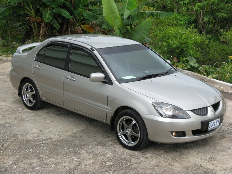 Mitsubishi Lancer 2005