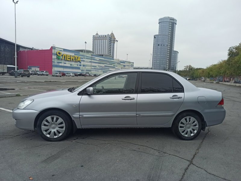 Mitsubishi Lancer 9 2005