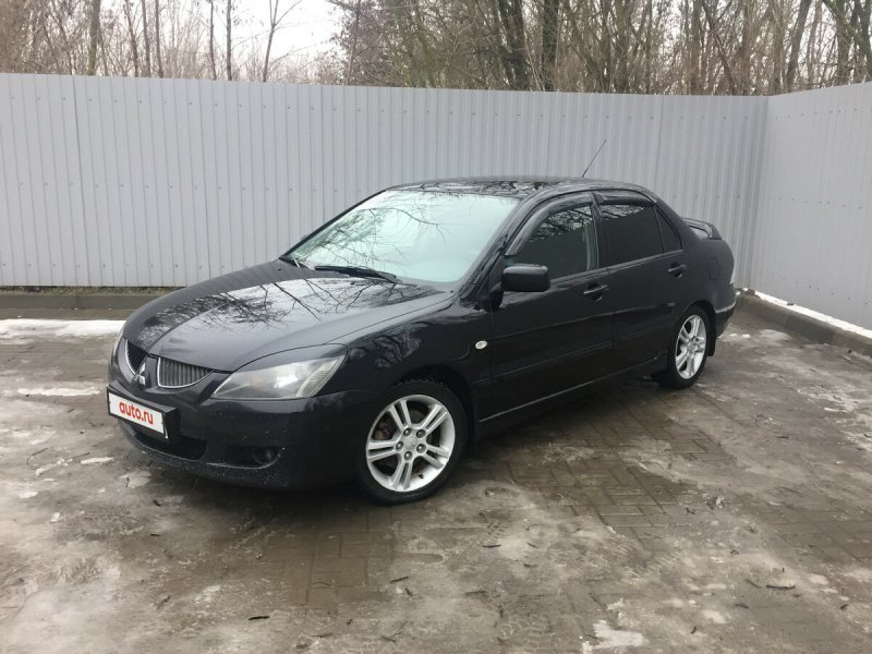 Mitsubishi Lancer 2005 красный