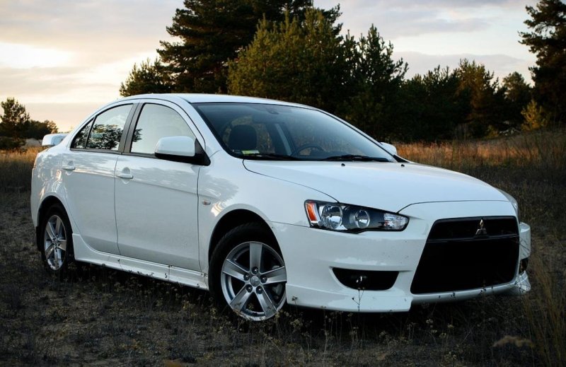 Mitsubishi Lancer 10