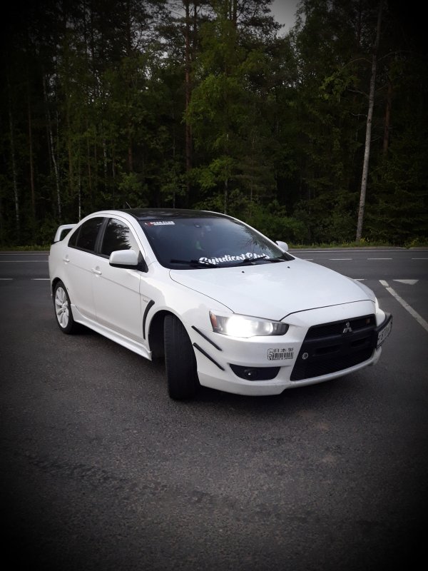 Mitsubishi Лансер 10