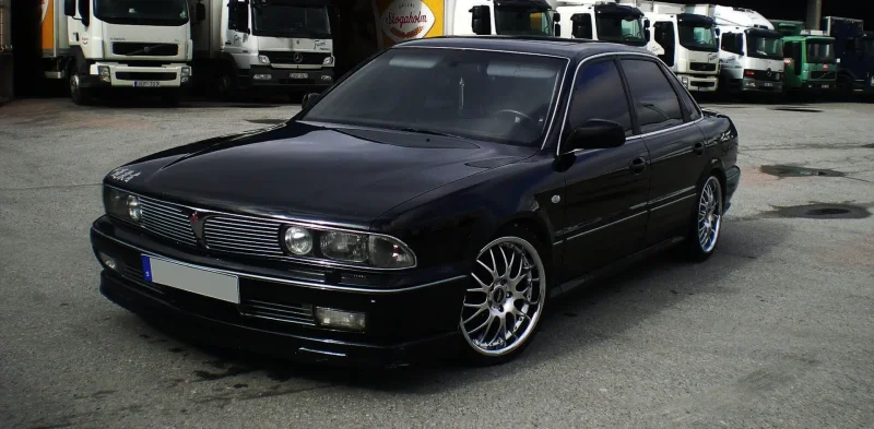 Mitsubishi Sigma 1990