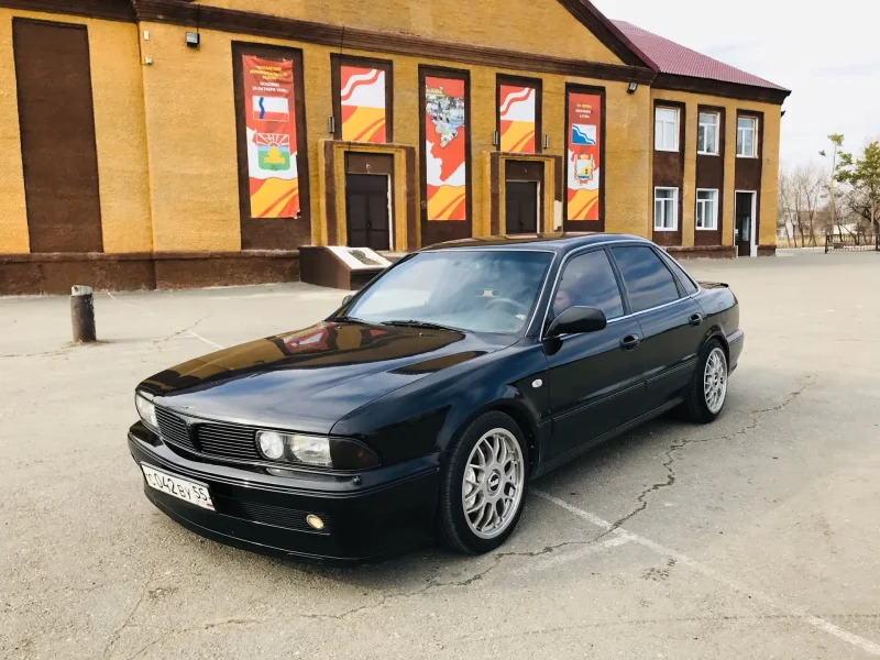 Mitsubishi Sigma 3.0