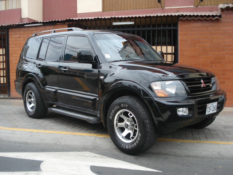 Mitsubishi Montero 2002 Tuning