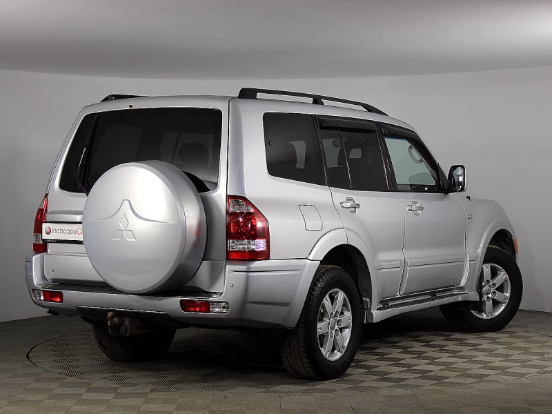 Mitsubishi Montero sg4 2011