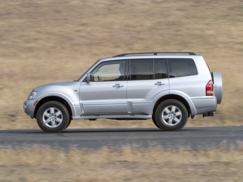 Mitsubishi Montero 3
