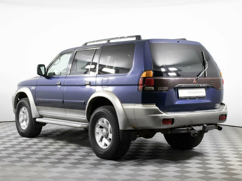 Mitsubishi Pajero/Montero Sport