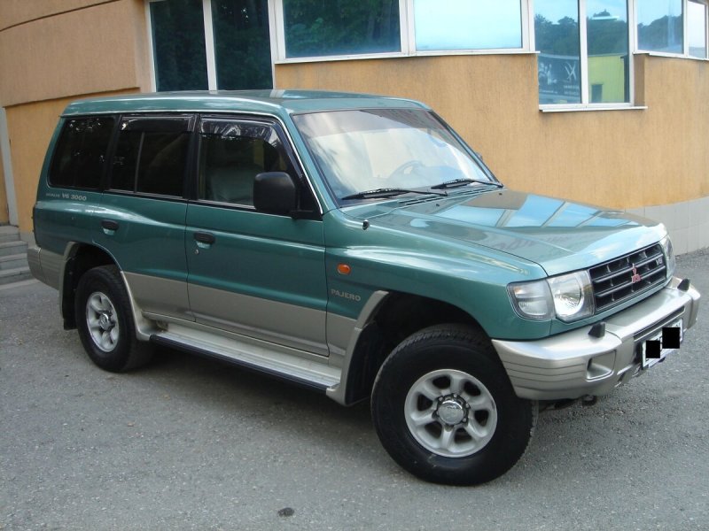 Mitsubishi Pajero 1998