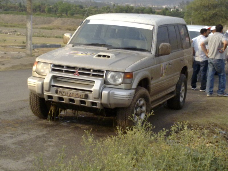 Мицубиси Паджеро 1998 v8