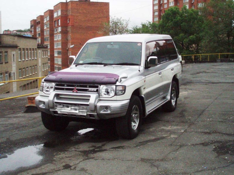 Mitsubishi Pajero 1998