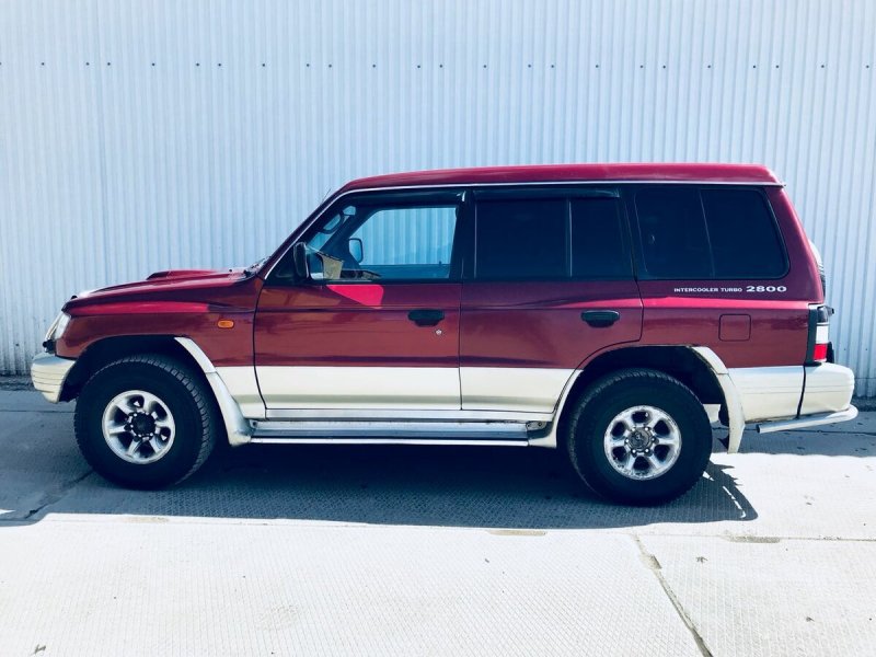 Mitsubishi Pajero 1998