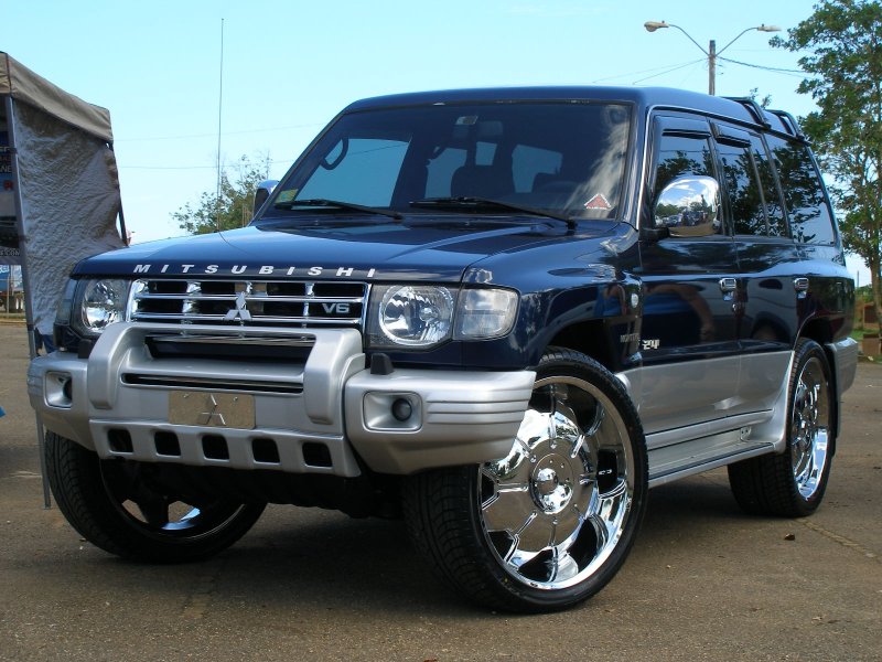 Mitsubishi Pajero 1998