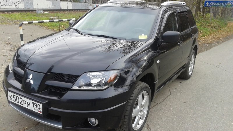 Mitsubishi Outlander 2003 Silver