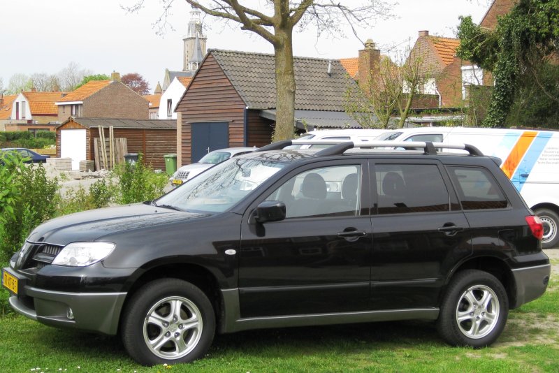 Mitsubishi Outlander 1 2006