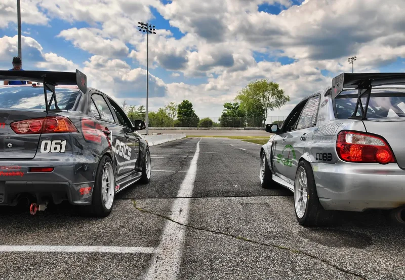 Subaru Impreza WRX STI vs Mitsubishi Lancer Evolution 9