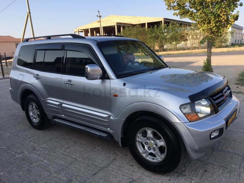 Mitsubishi Pajero III 2002