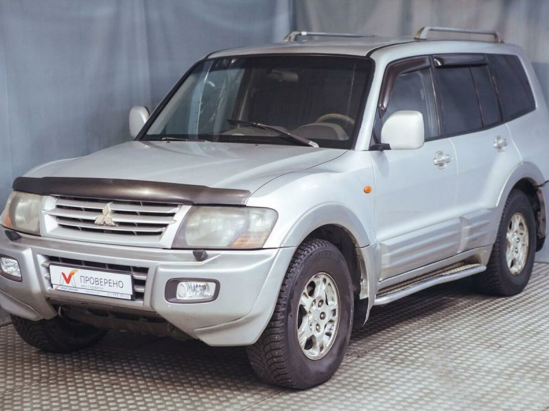 Mitsubishi Pajero III 2002