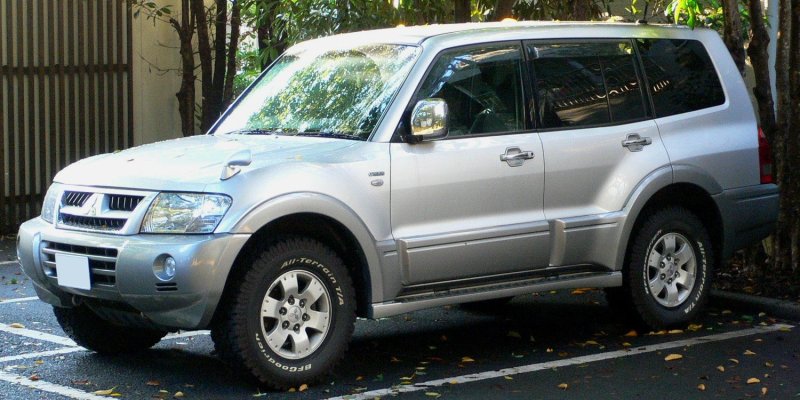 Mitsubishi Pajero 2002