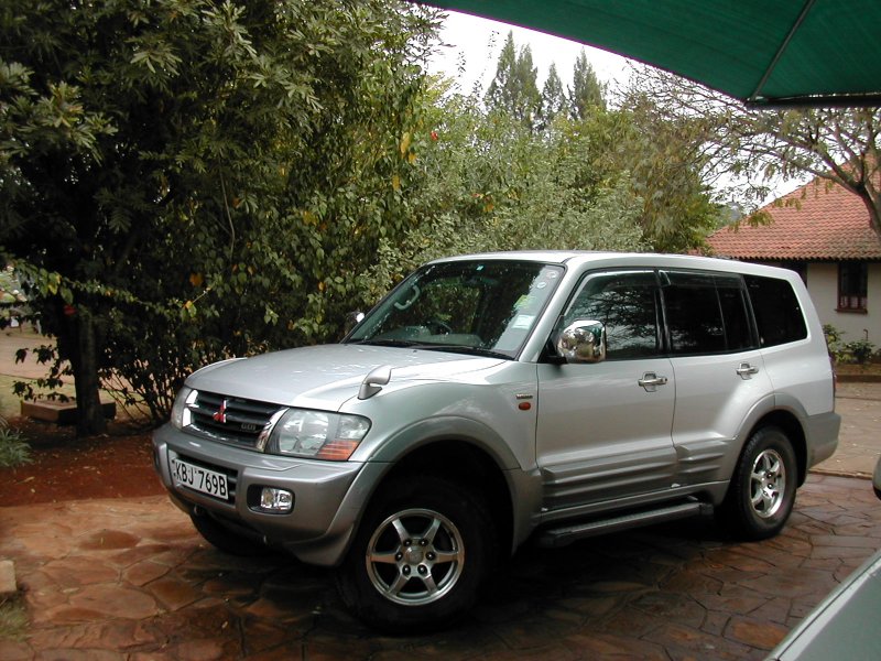 Mitsubishi Pajero 2005