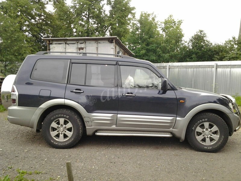 Mitsubishi Montero Pajero 3